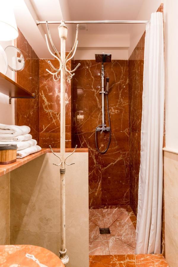 Quevedo Suite เซบีญา ภายนอก รูปภาพ